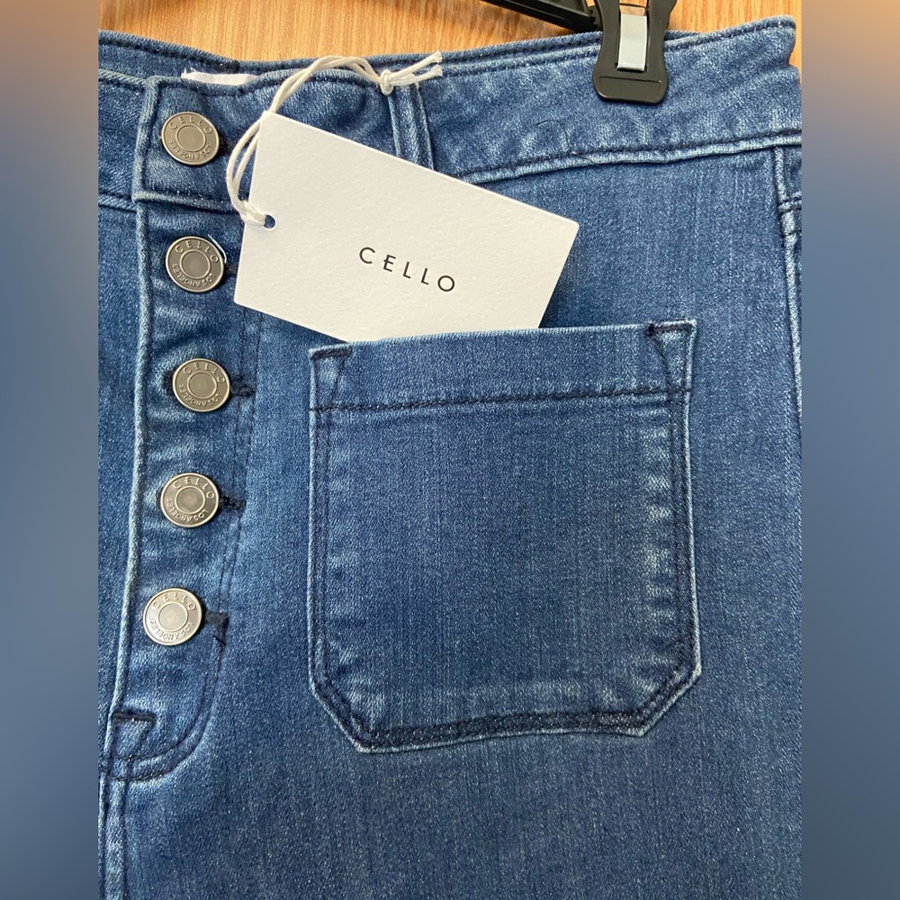CELLO Brand new with tags size 11 wide leg jeans